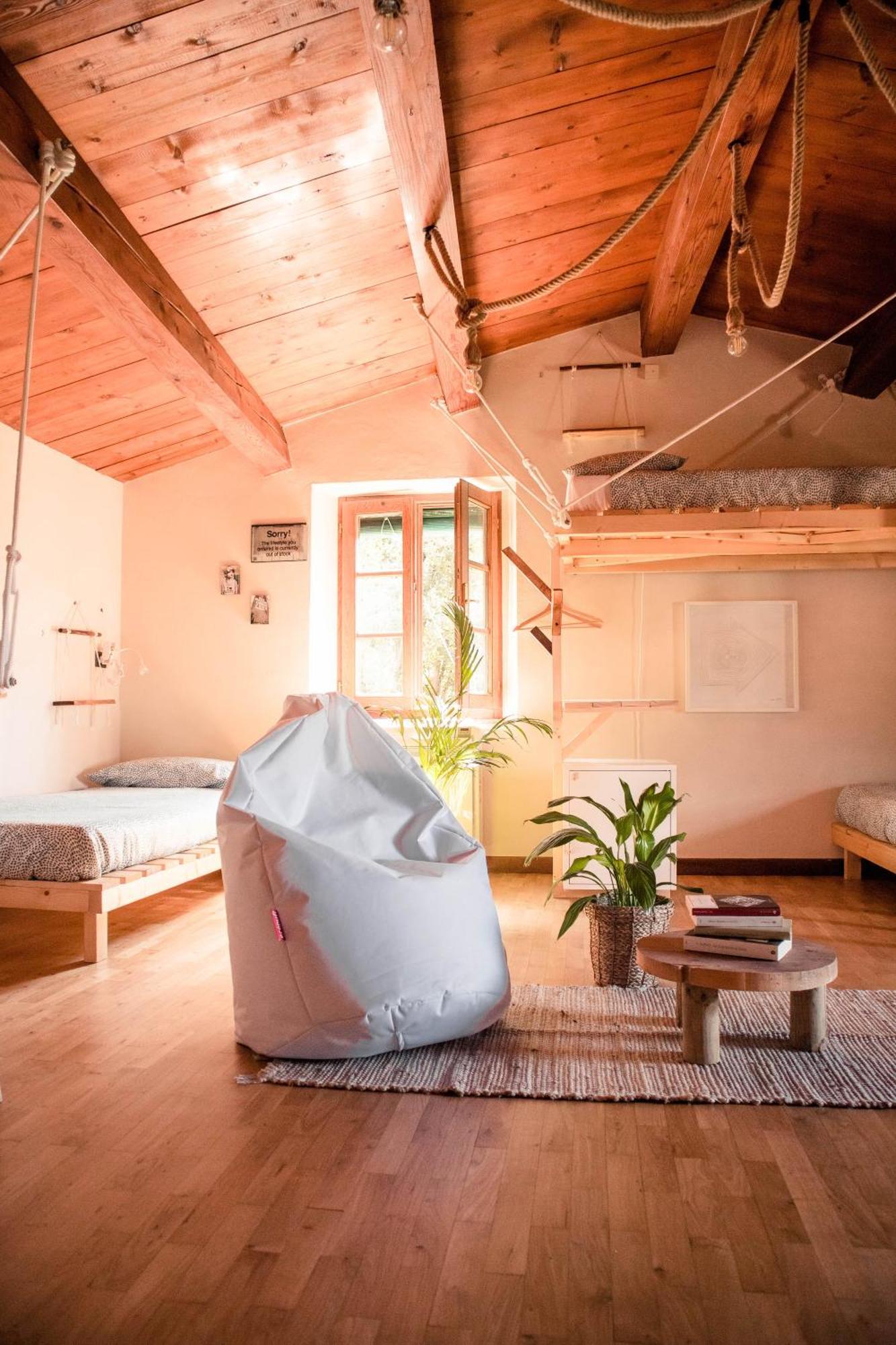 Social Garden - Sharing Room Calci Esterno foto