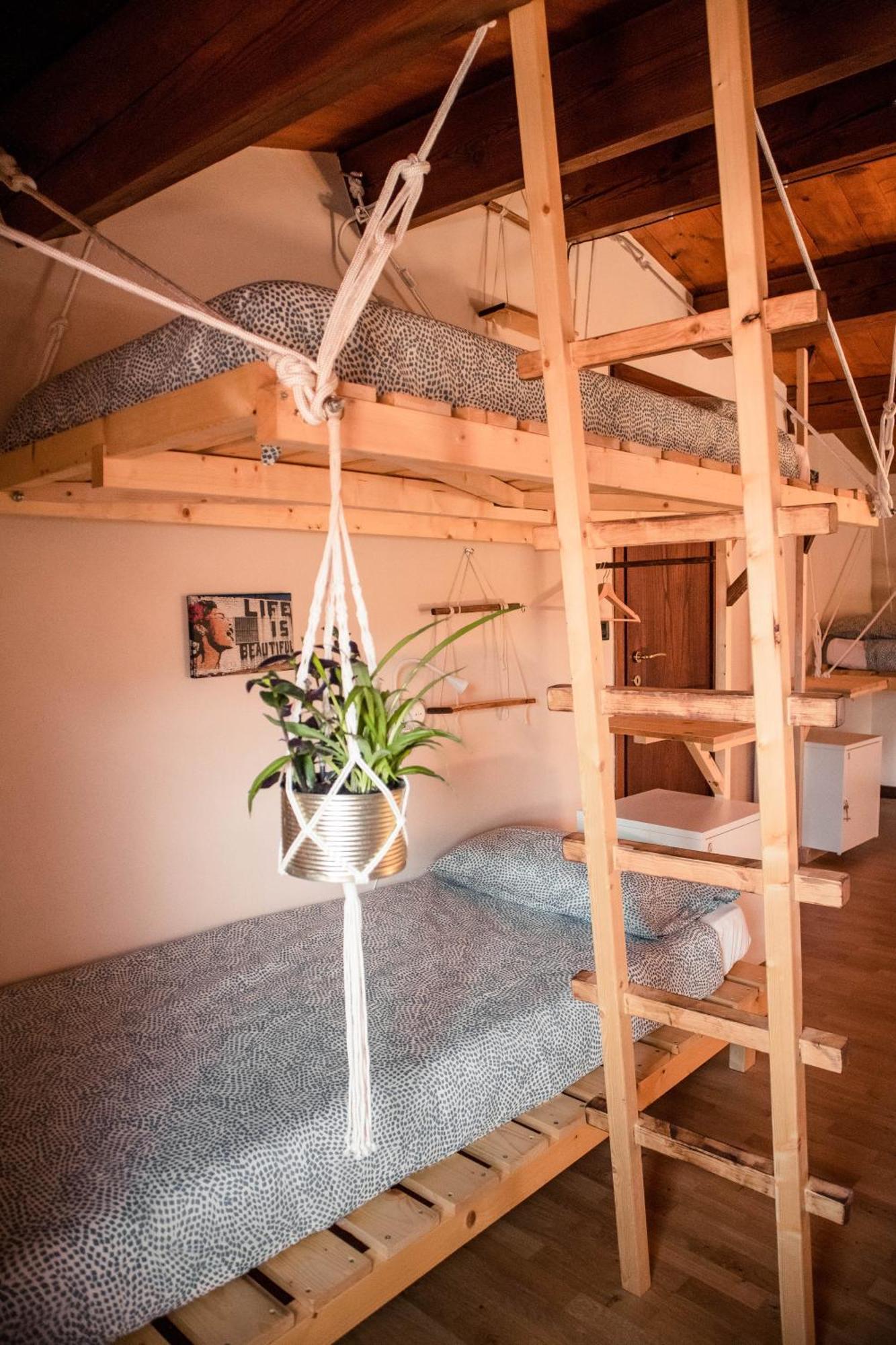 Social Garden - Sharing Room Calci Esterno foto