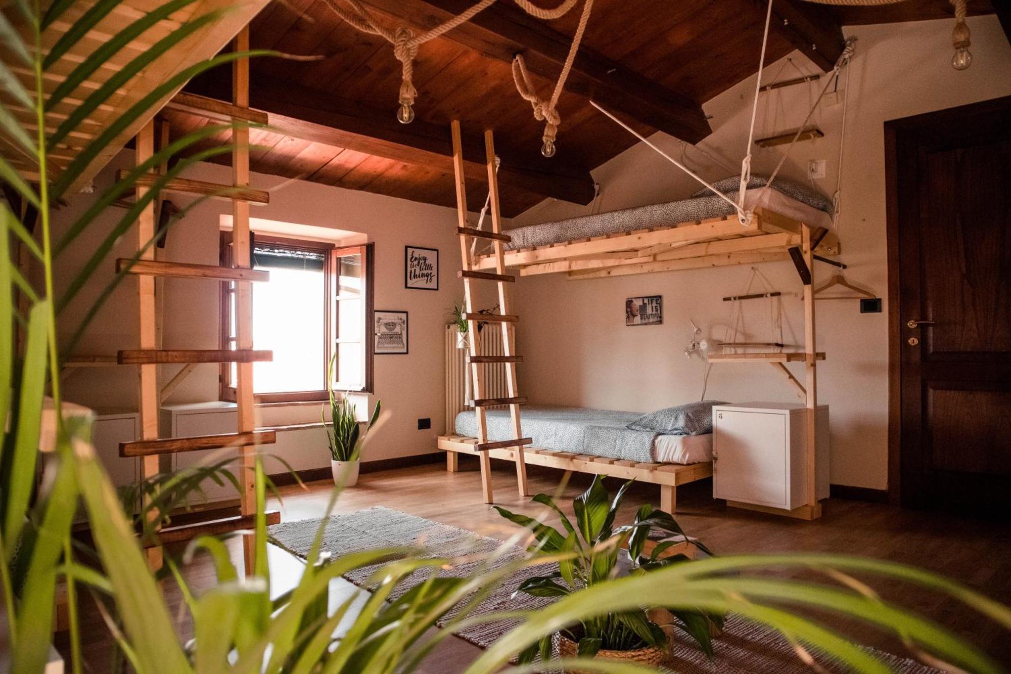 Social Garden - Sharing Room Calci Esterno foto
